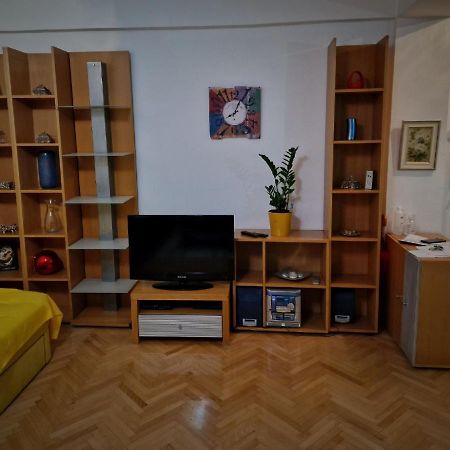 Spectacular Apartment In Skopje, City Mall Area מראה חיצוני תמונה